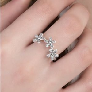 Pandora Flower Ring